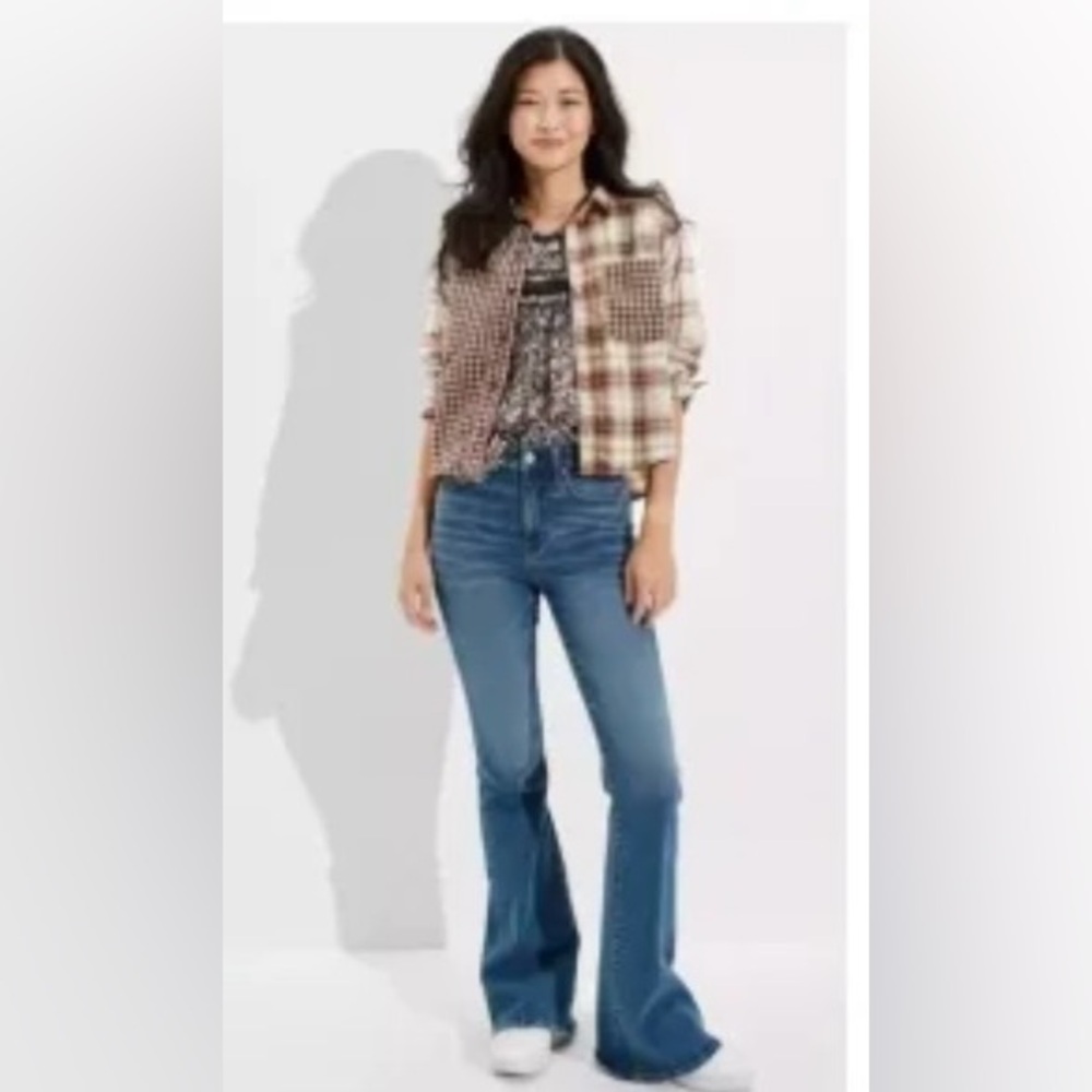 American Eagle women’s size,‎ large famous maker, crop flannel long sleeve shirt